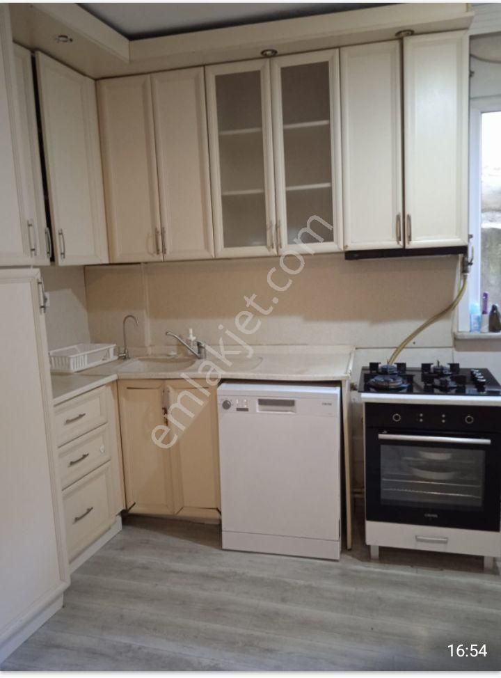 Reşitpaşa Da Kiralık 2+1 Daire