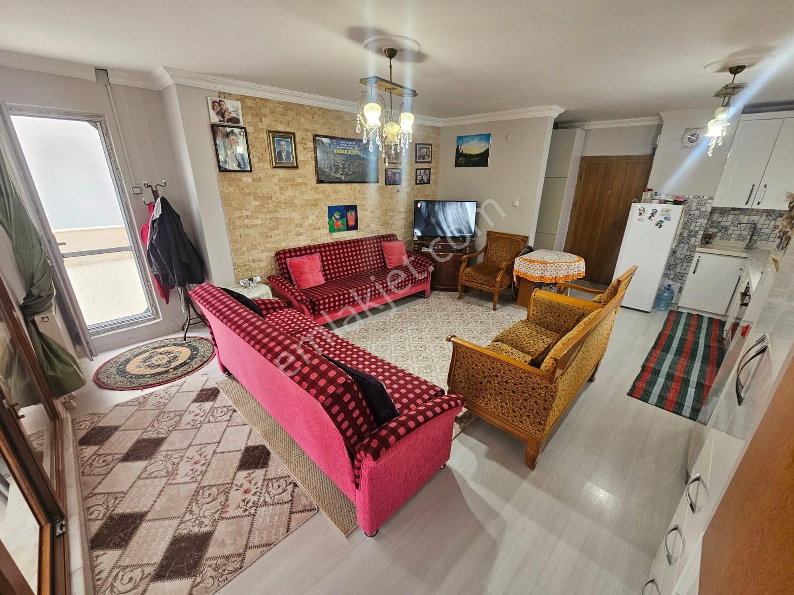 Burhaniye Bademalanı Mevkiinde Doğalgazlı Satılık 2+1 Daire!