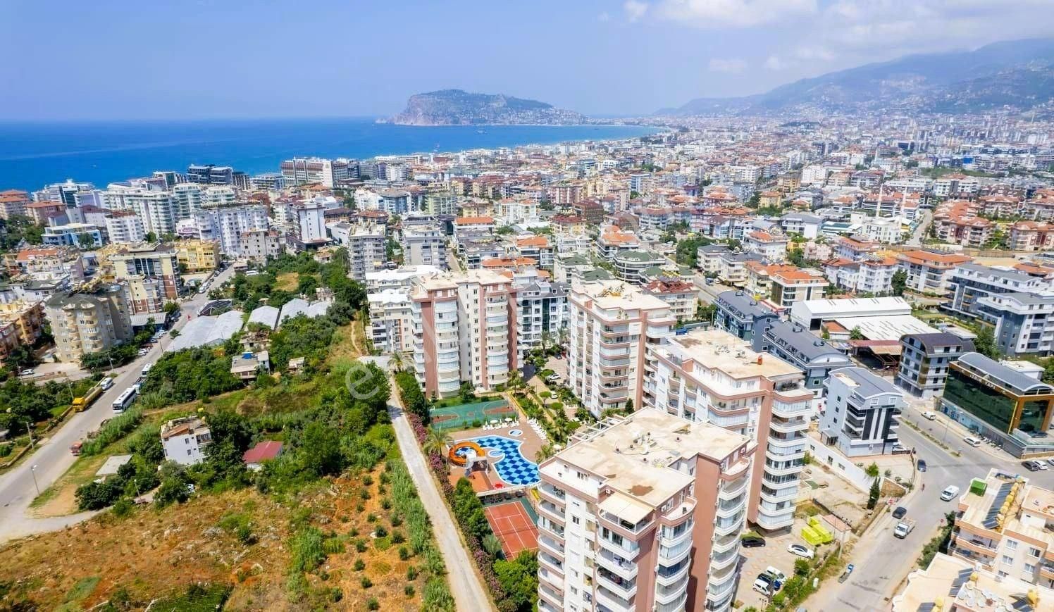 Alanya Tosmur 3+1 Full Eşyalı Denize 650m Satılık Daire