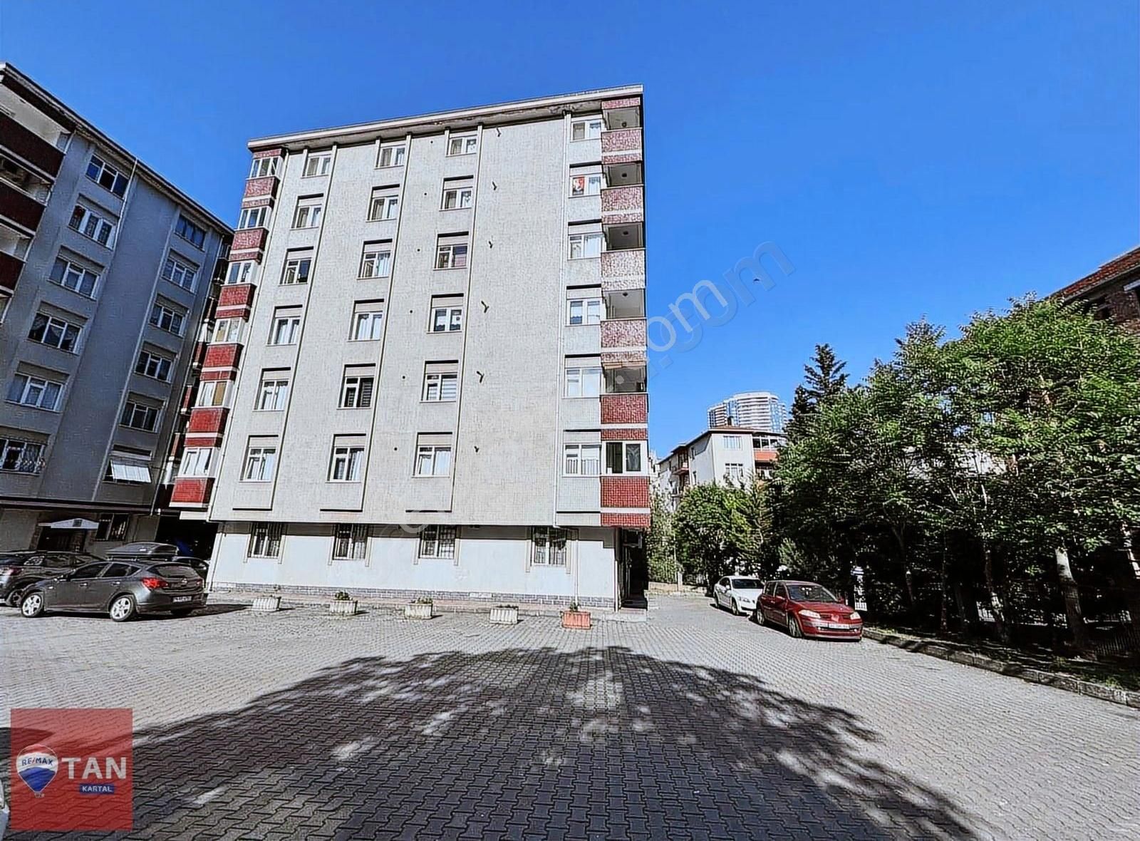 Karlıktepe Mahallesi Site İçi Deniz Manzaralı Kiralık 3+1 Daire