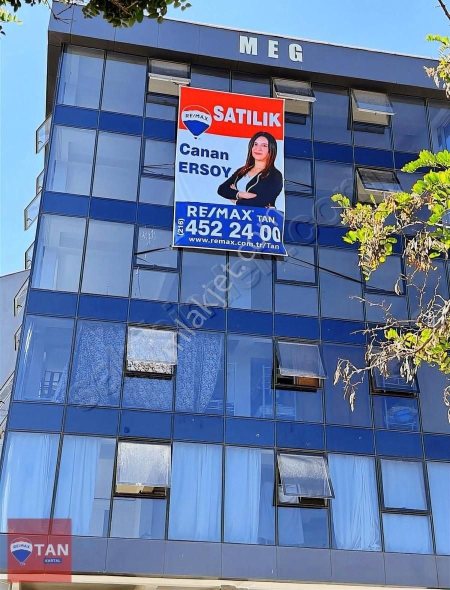 Plaza Ticari Komple Satılık İşyeri Pendik Metro Yanı