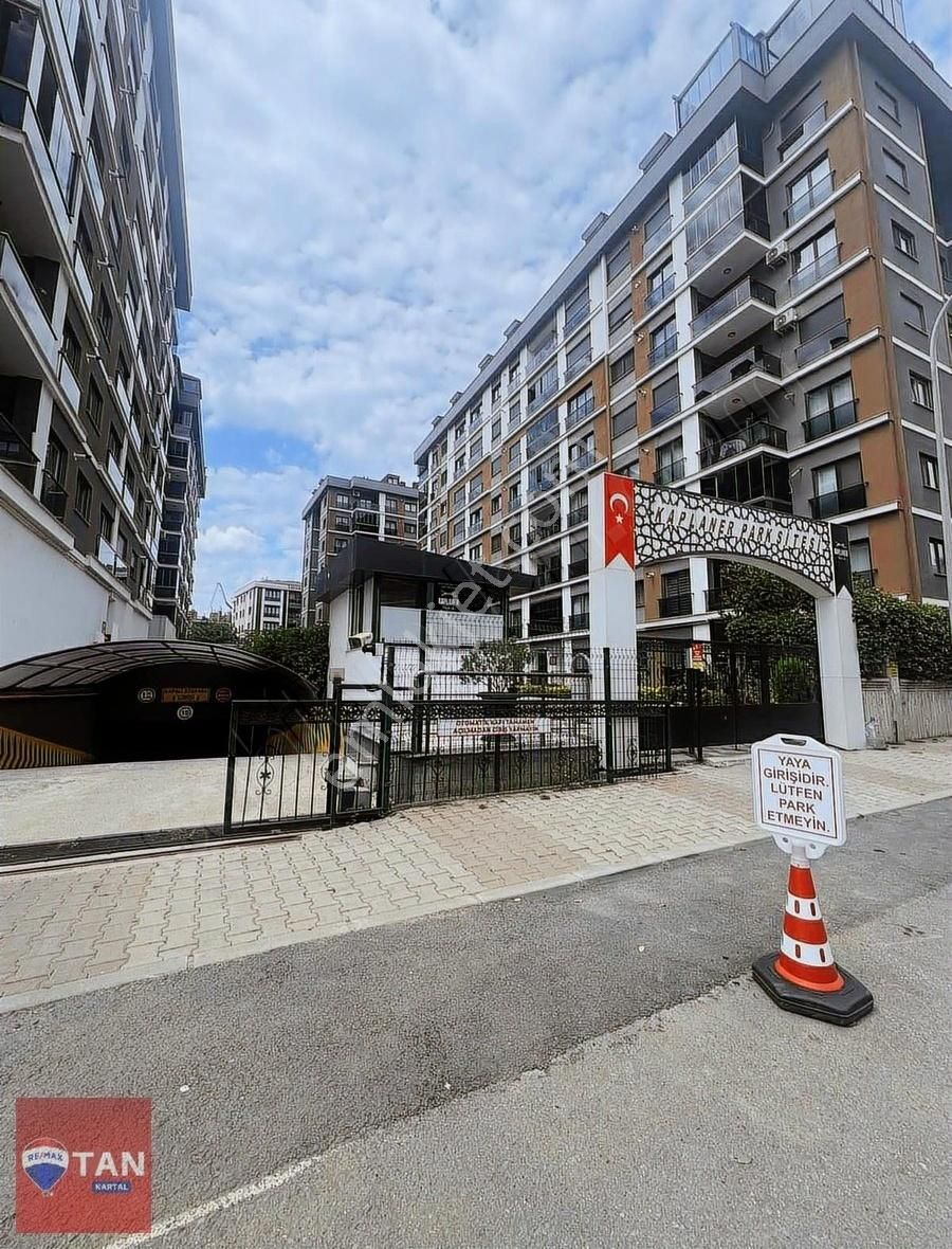 Tuzla Kaplaner Park Sitesinde Teraslı 5+2 Üst Dublex Daire