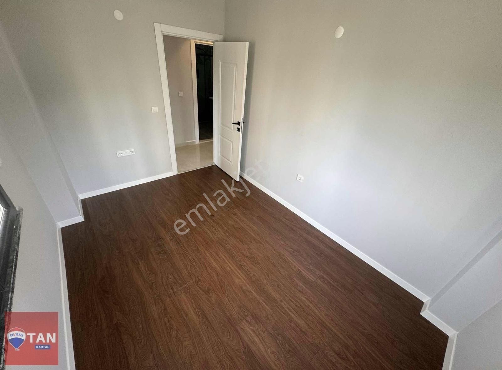 Pendik Doğu Mahallesi Ebeveyn Banyolu Satılık 3+1 Sıfır Daire