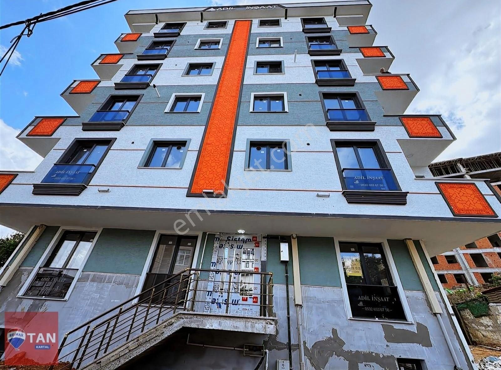 Sultanbeyli Satılık Dubleks 5+2 Merkezi Konum