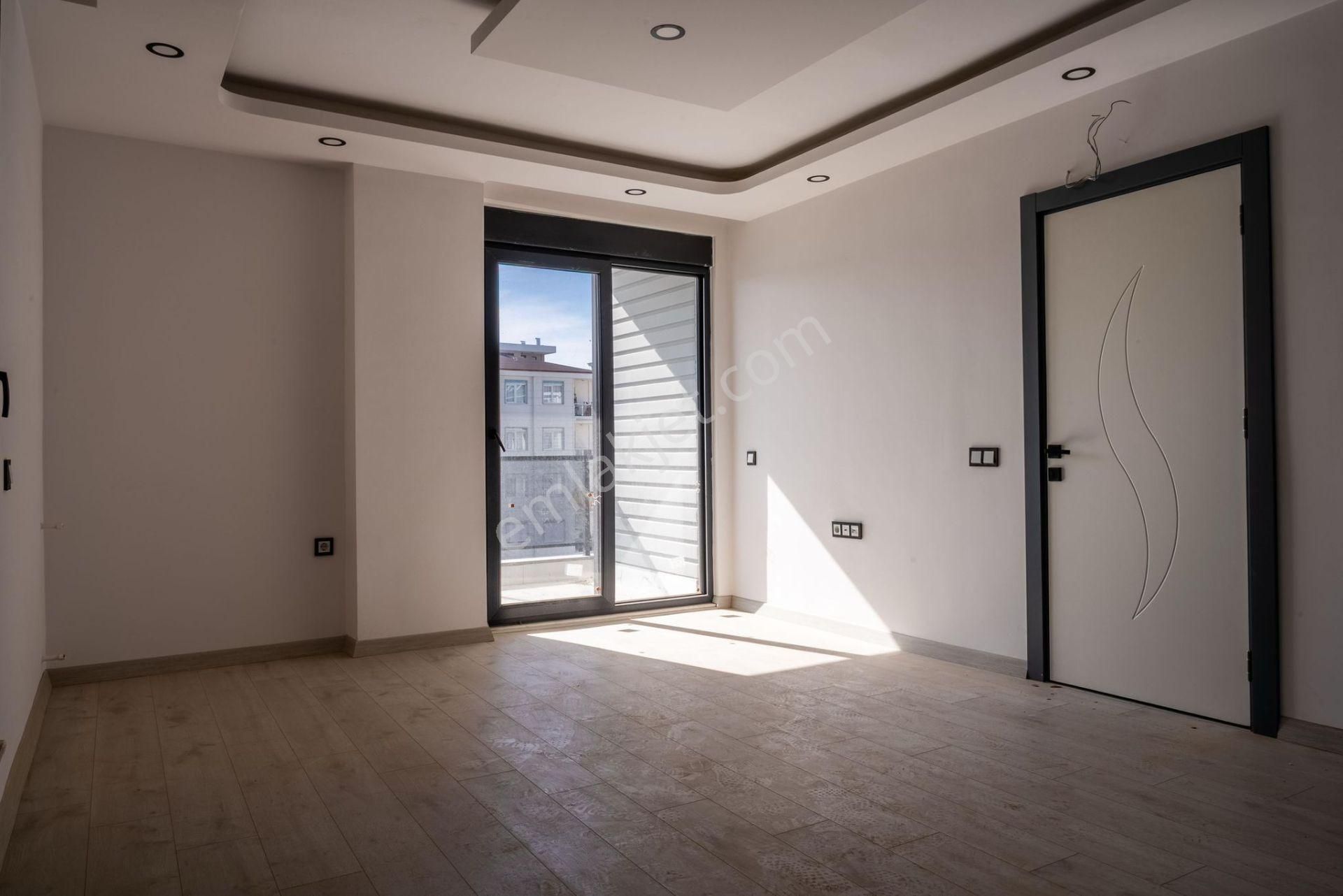 Demirel 'de Sıfır Arakat Önü Full Açık 2+1 Daire - Görsel 3