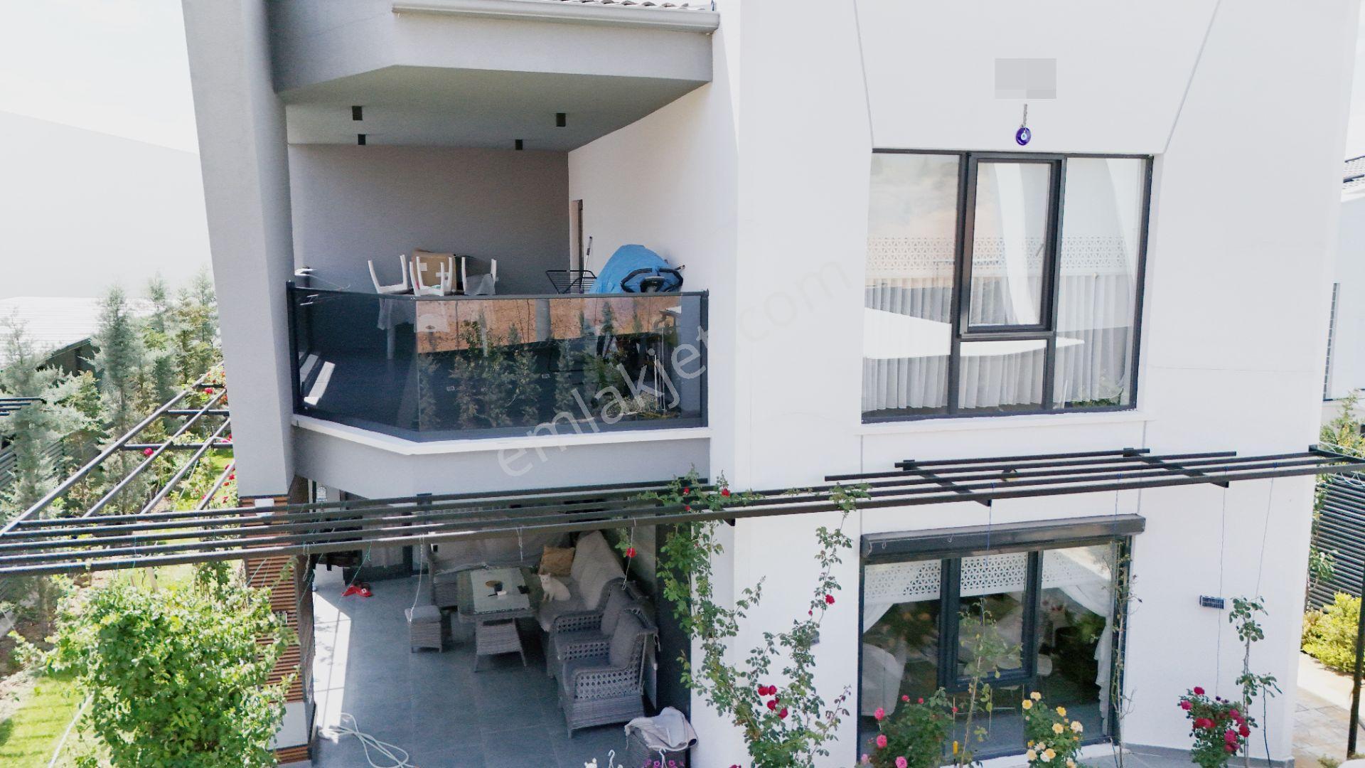 5+1 Güney Cephe 280 M2 Super Lüks Villa - Görsel 31
