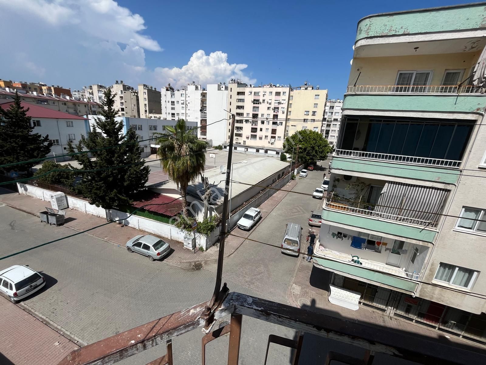 Ergünden Hamidiyede Köşe Başı Satılık 3+1 Daire