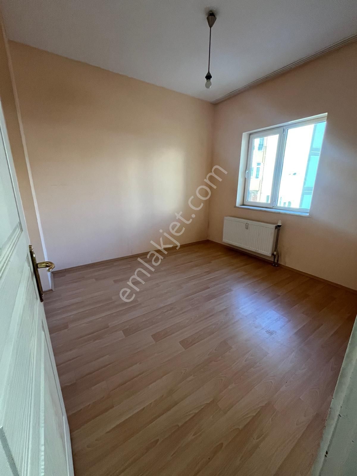 Isparta Merkezde Satılık 2+1 Daire