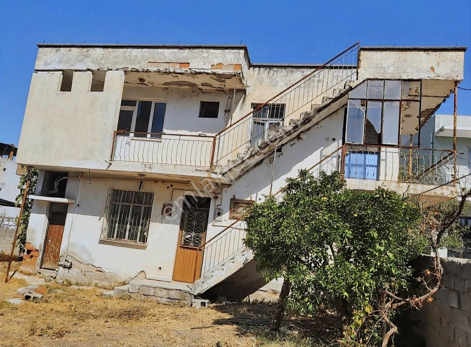 Helvacıoğlu Emlak'tan Satılık Müstakil Ev Arsası