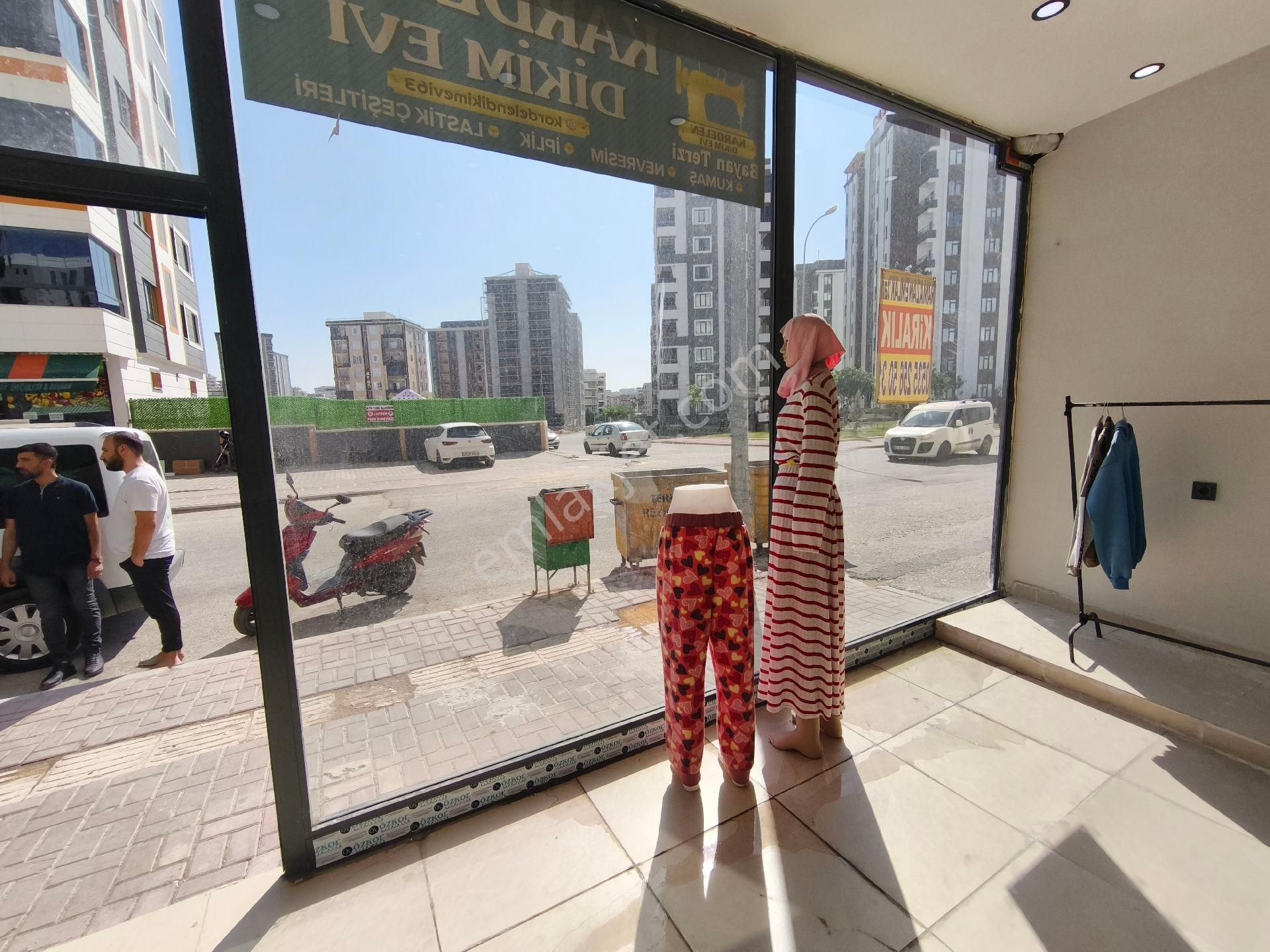 Kadir Geylani Emlaktan Karaköprü Güllübağda Cadde Üstü Kiralık 150 M2 İşyeri