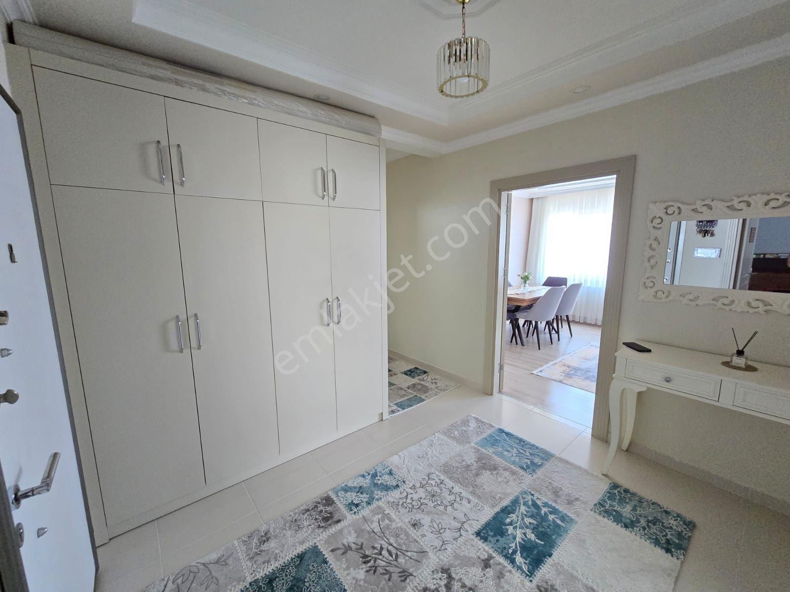 Ünsal Mahallesınde Site İçerisinde 3+1 Satılık 130m2 Daire Burayı Görmeden Daire Alma