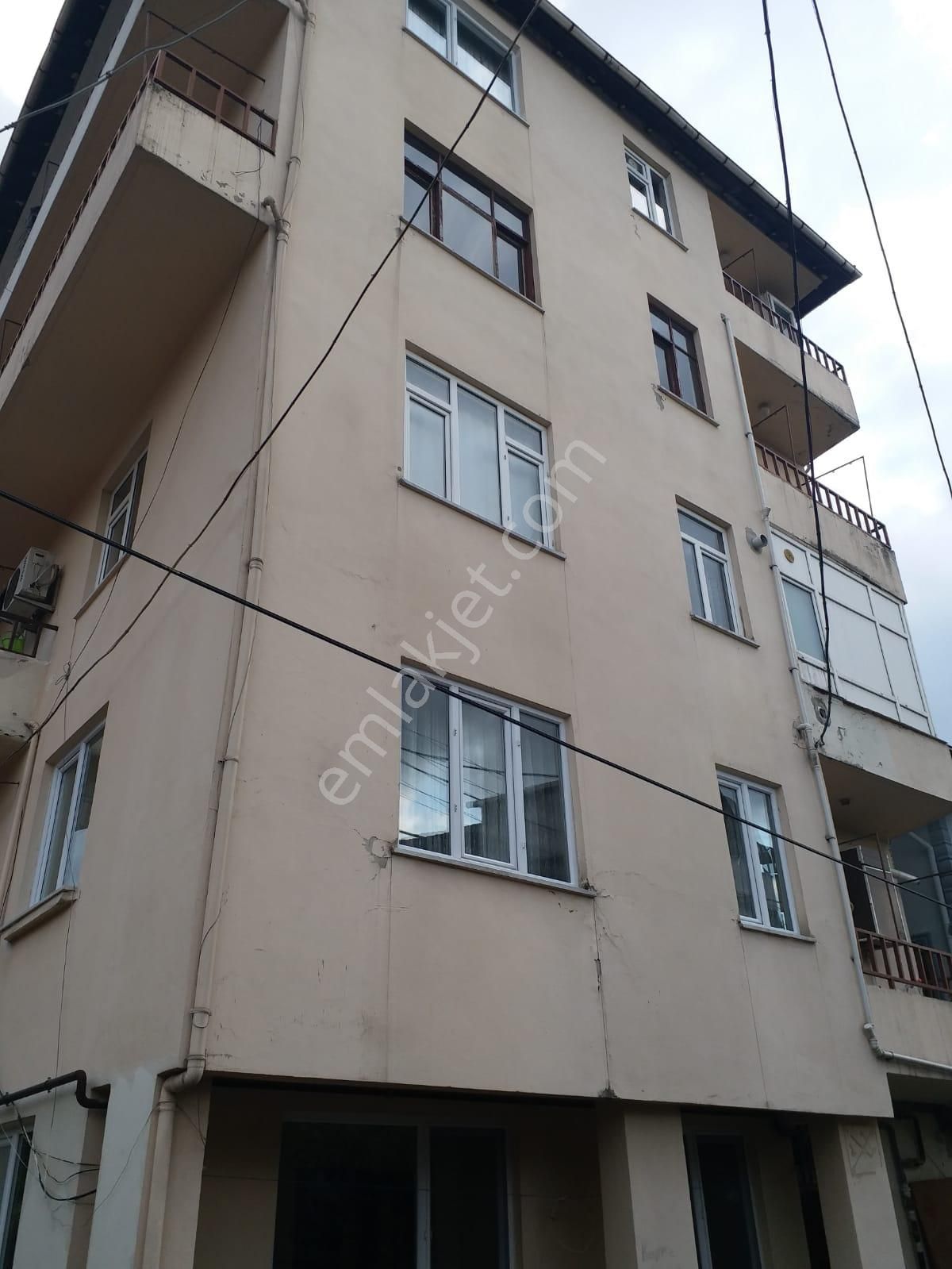 Sahibinden Satılık 245 M2 Arsa Üzerinde 8 Daireli Komple Bina