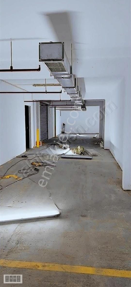 İosb Ana Cadde Üzeri 140 M2 Depo Bodrum Kat