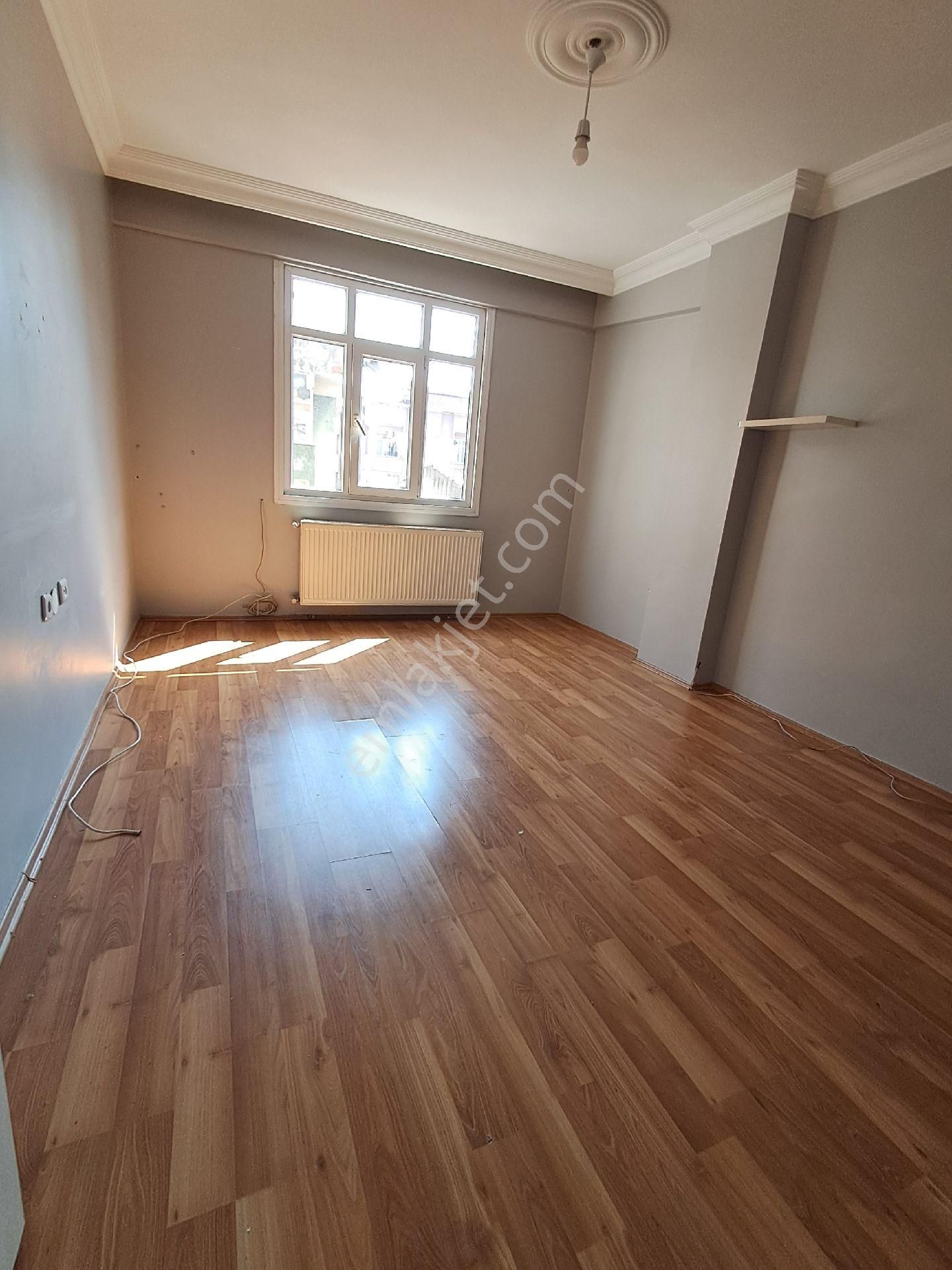 Demirkapıda 2+1 Kiralık Daire (cuma Pazarına Yakın)