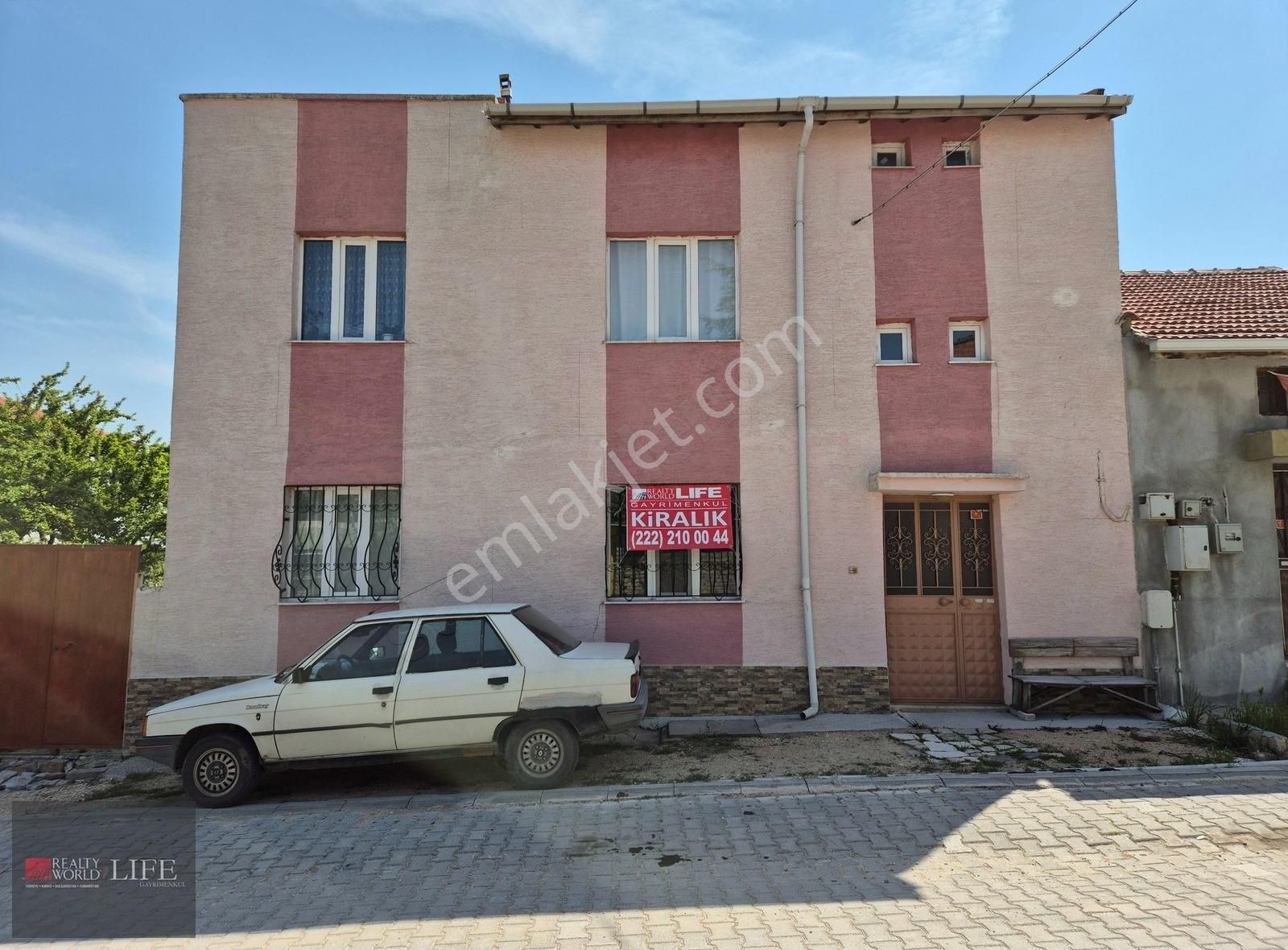 Rw Lıfe //sultandere Mh 125 M2 Kombili 3+1 Bahçeli Kiralık Daire