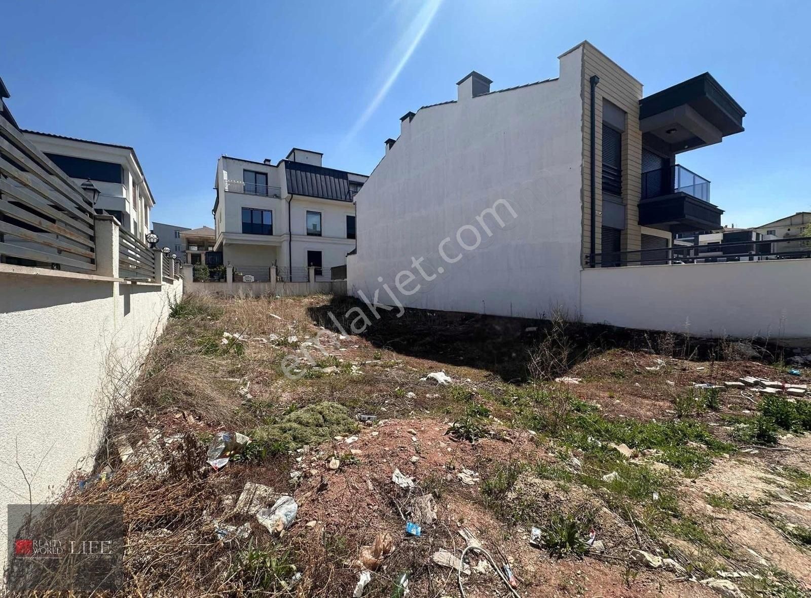 Rw Lıfe// Yenikent Mah. Tılıa Cıty Yakını Satılık Villa Arsası