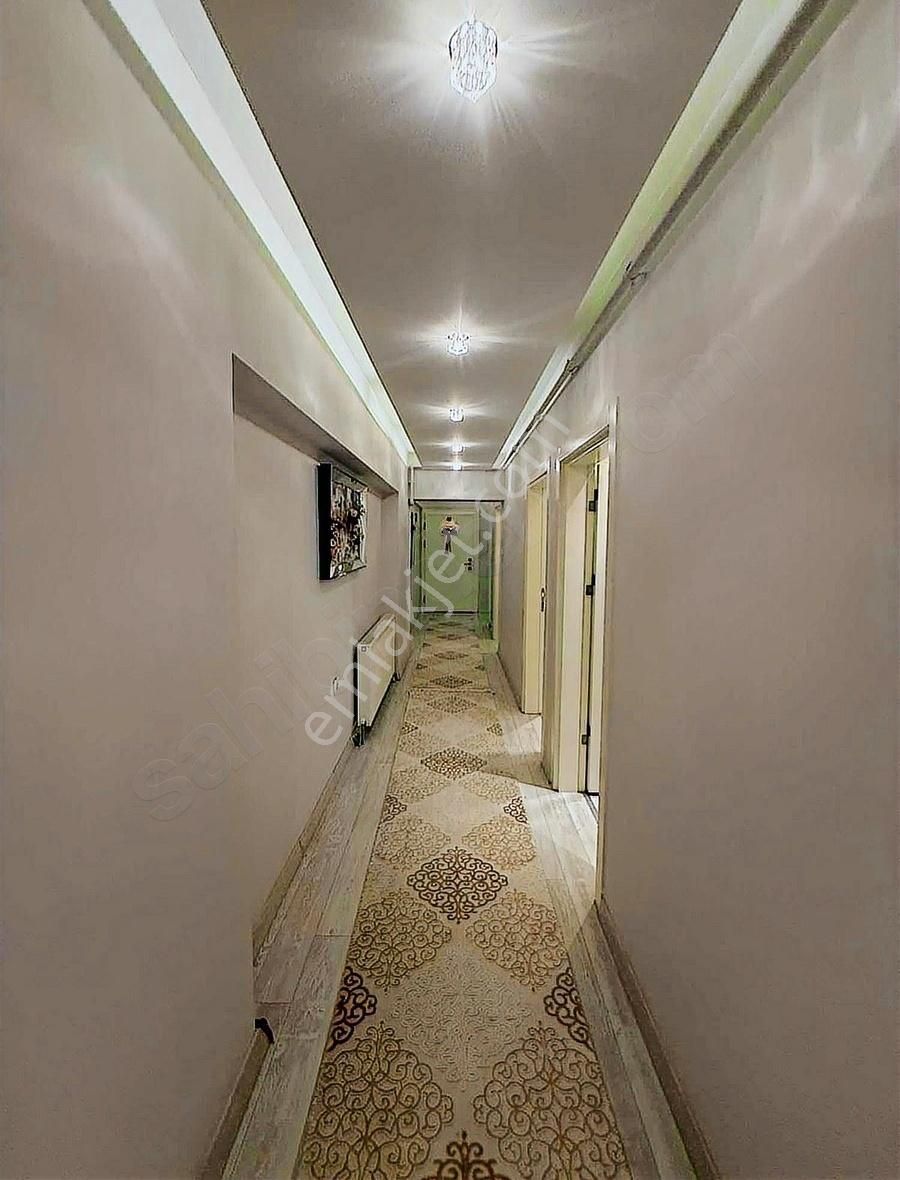 Muhittin Mahallesinde Lüks Eşyalı 3+1 Daire