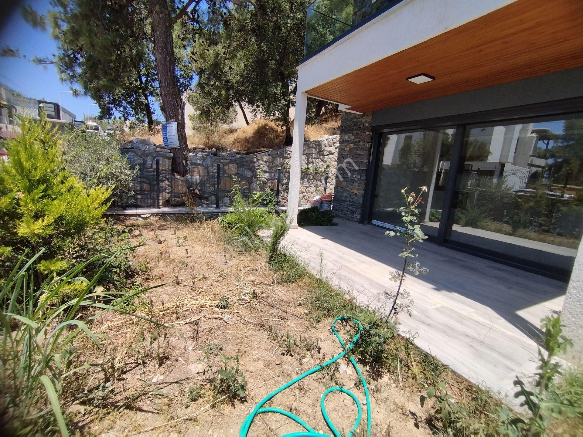 Bodrum Konacık Jandarma Mevkiinde Satılık 2+1 Bahçe Katı Daire - Görsel 26