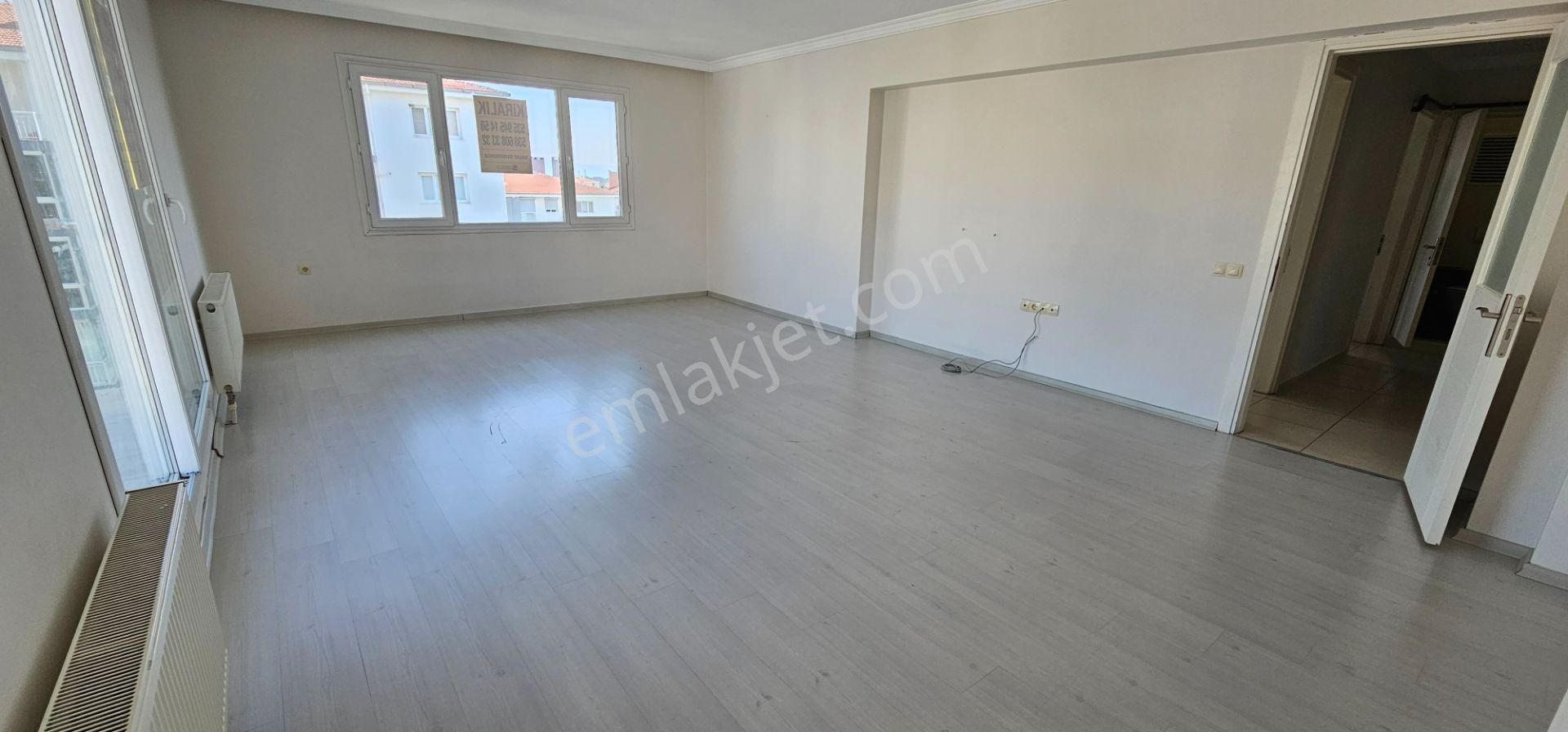 Ulukent Havuzlu Ve Güvenlikli Sitede 3+1 Kiralık Daire | Esmira Evleri - Görsel 2
