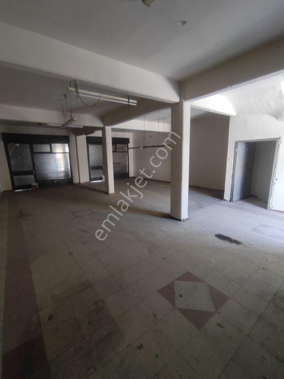 Fırsat !! İzmir Işıkkent Ayakkabıcılar Sitesinde 387__m2 (a) Grubu Yatırımlık 3 Katlı İşyeri - Görsel 19