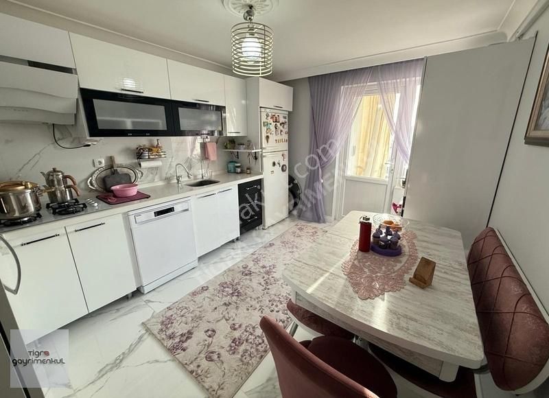 _tigra_şehir Manzaralı Full Yapılı Masrafssız Asansörlü