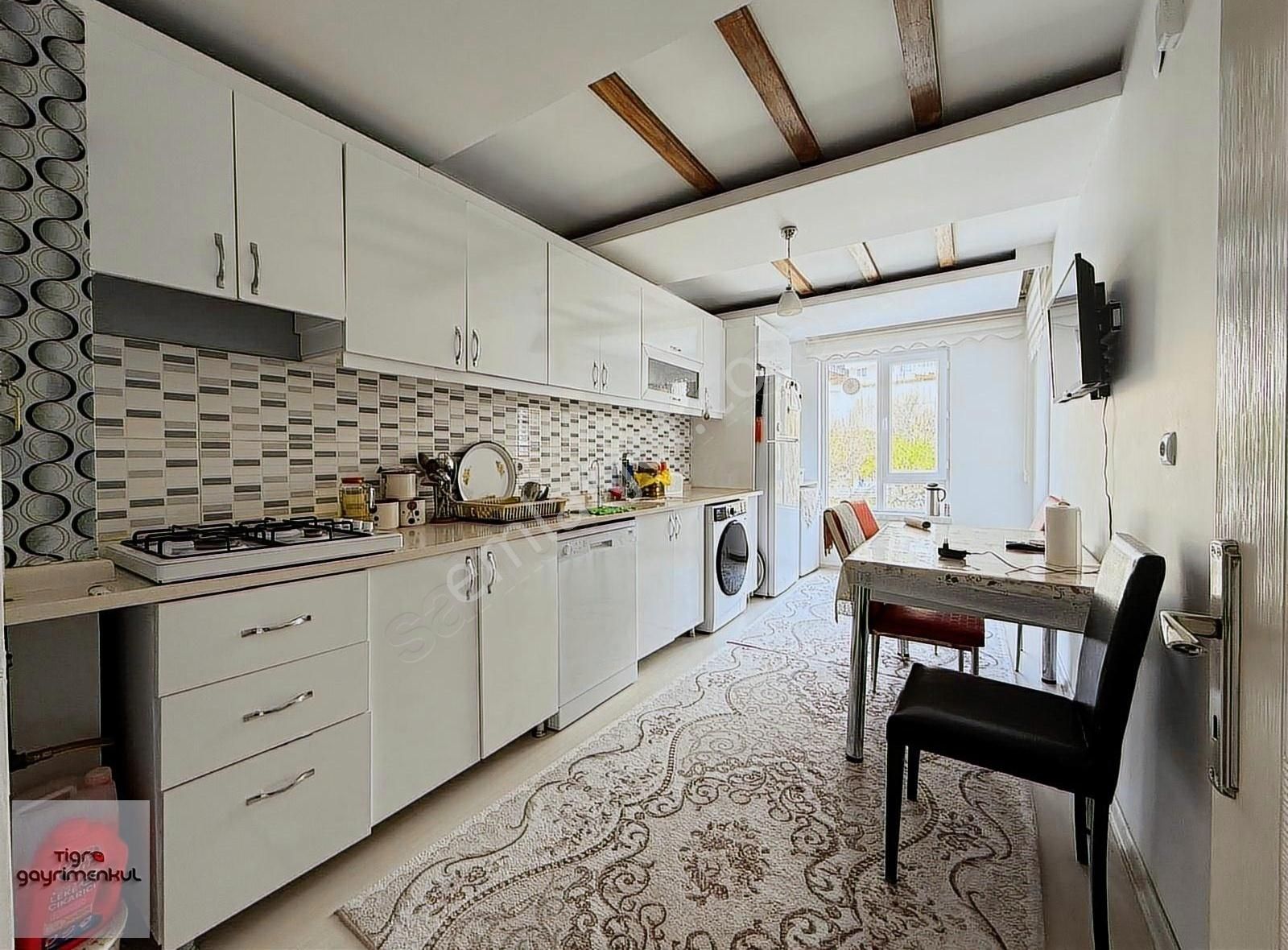 _tigra_akşemsetin Mh.yenibina Fullyapılı Asansörlü 3+1 Net 135m²