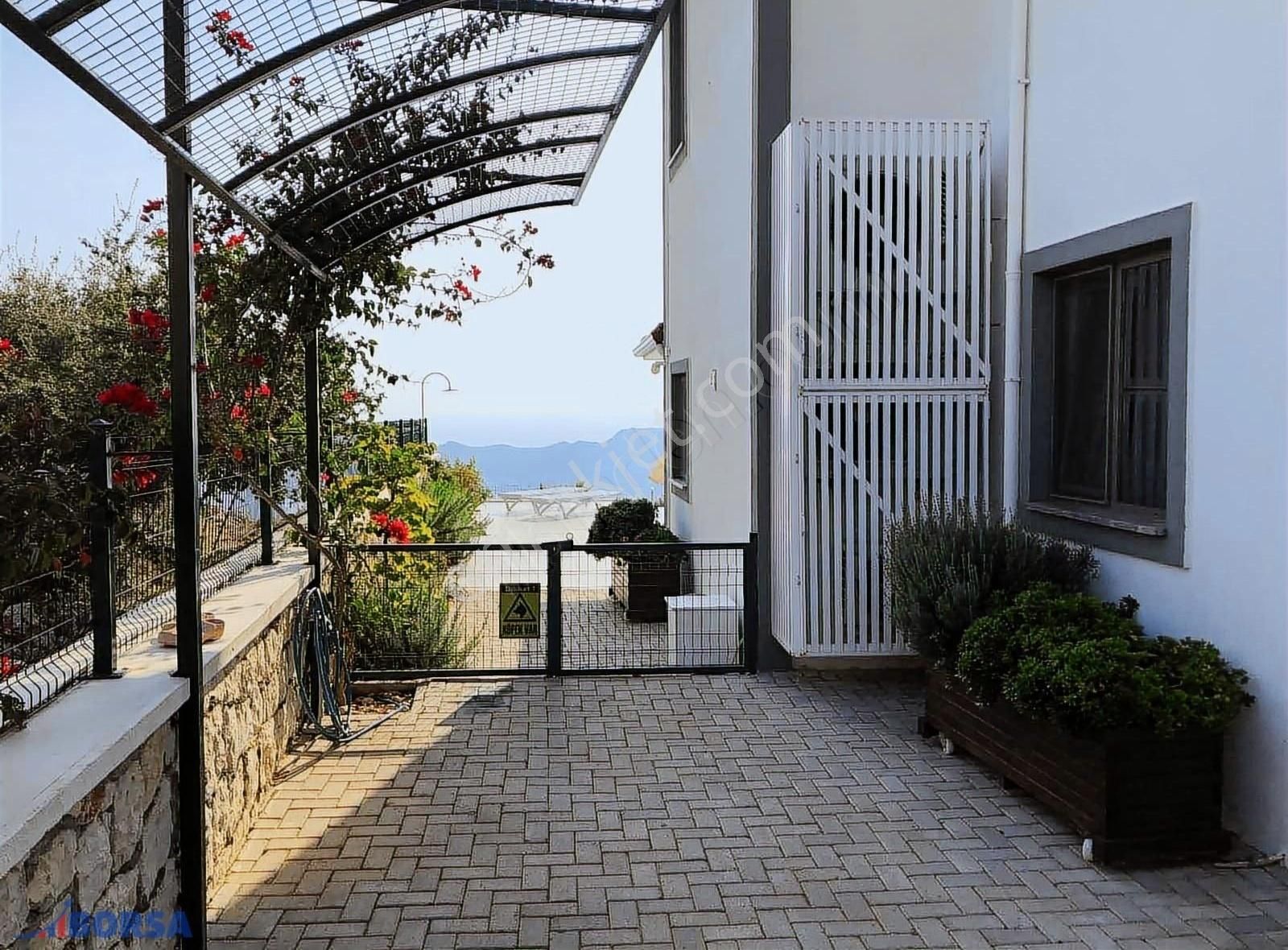 Kaş'da Eşsiz Deniz Manzaralı Lüx Villa