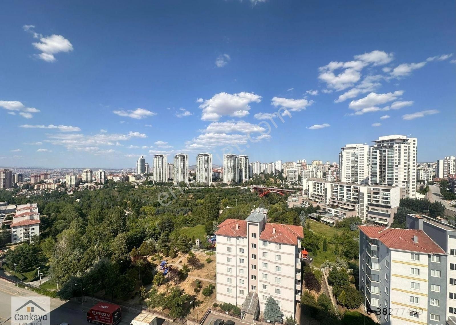 Çankayadan Dikmen Vadi Manzaralı Orta Katta Site İçerisinde Mantolamalı Çift Asansörlü Otoparklı Lüx