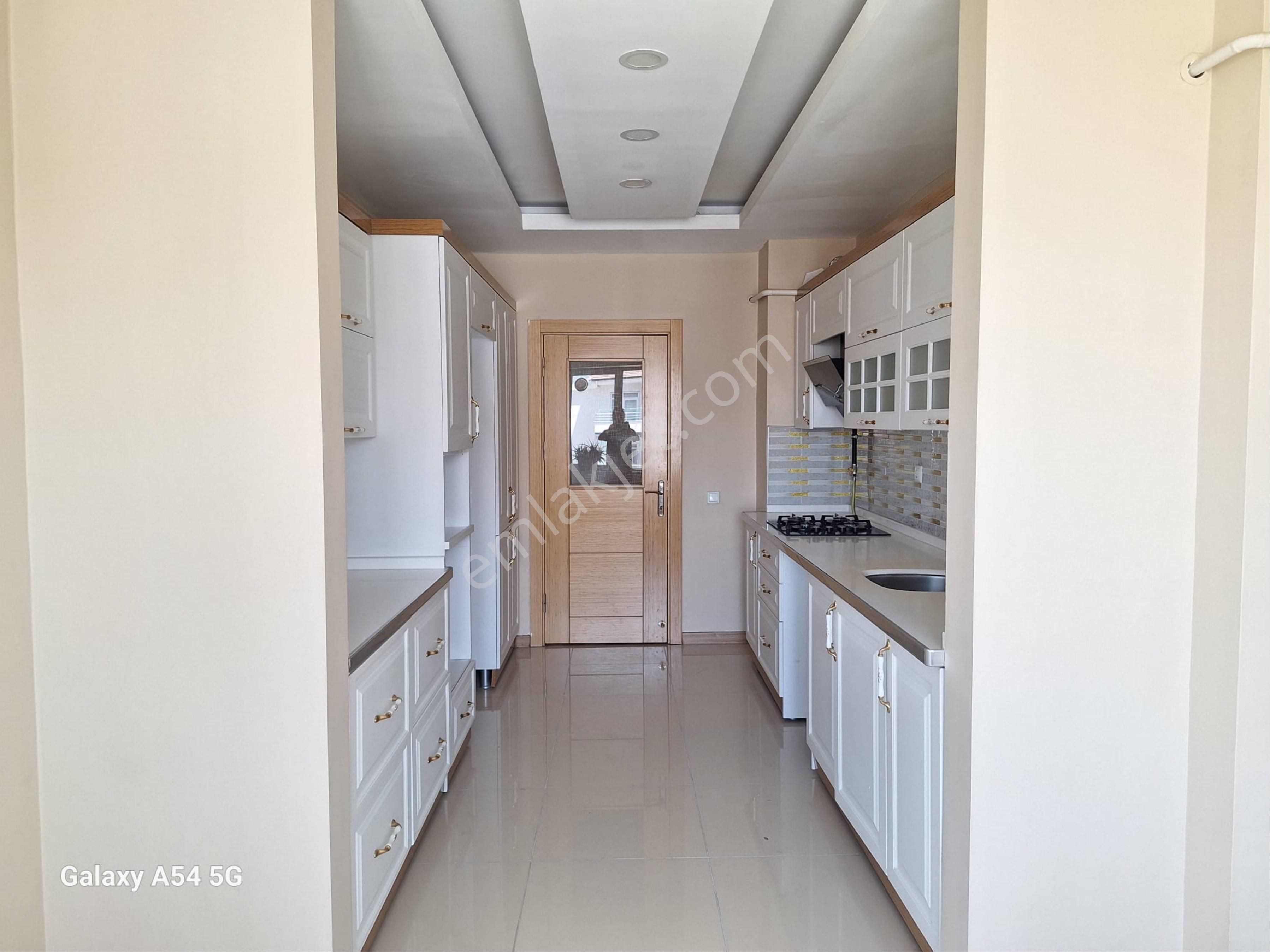 Arıkandan Elit Park Sitesinde Satılık 4+1 Daire