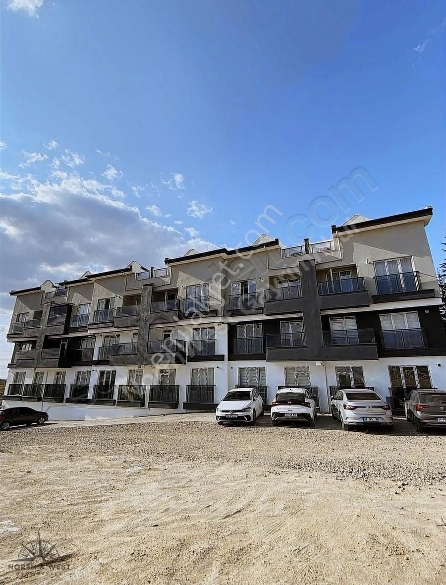 İncek Vadi'de 1+1 Kiralık Eşyalı Daire