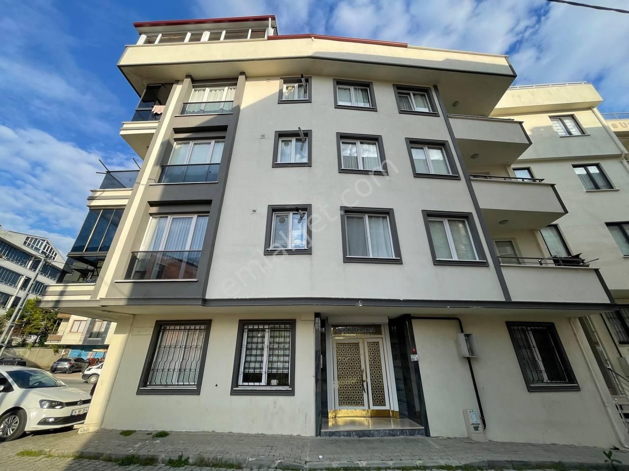 Büyükçekmece Kamiloba Da 3+2 Satılık Daire Full Deniz Manzaralı Geniş Ve Ferah