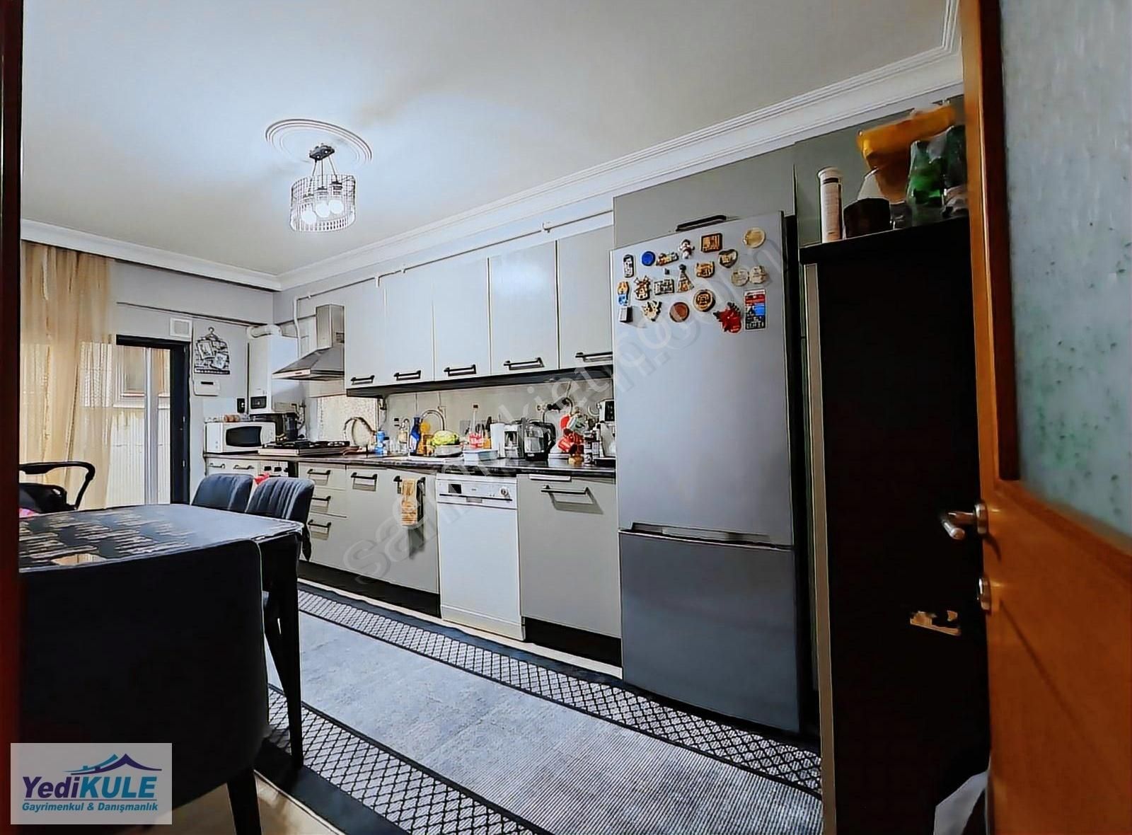Armağanevlerde Özel Yapım 200 M2 Bahçesi Olan 3+1 125 M2 Daire