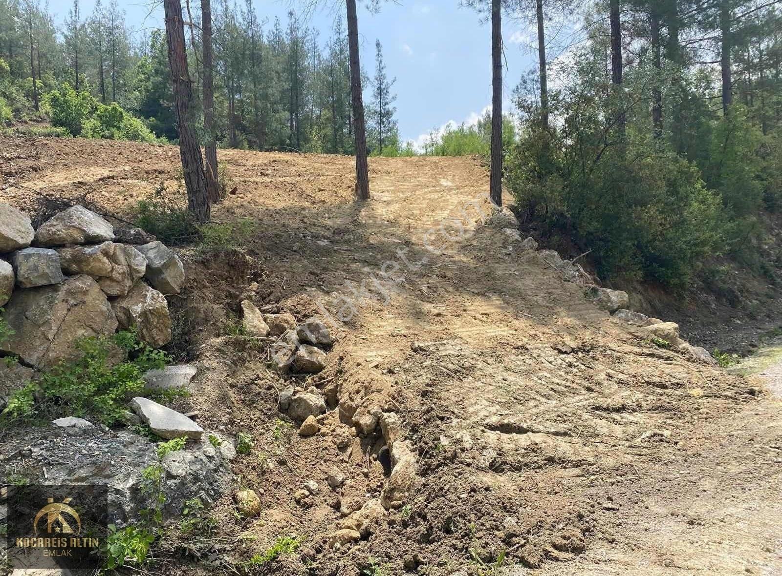 Mersin Toroslar Aladağ Köyünde Satılık 1403 M2