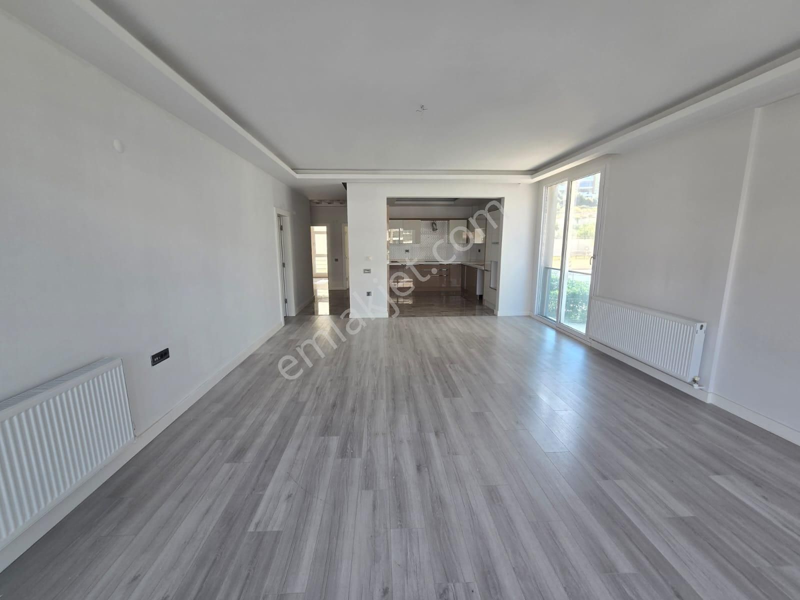 Kuşadası Ege Mahallesi Kiralık 3+1 Daire