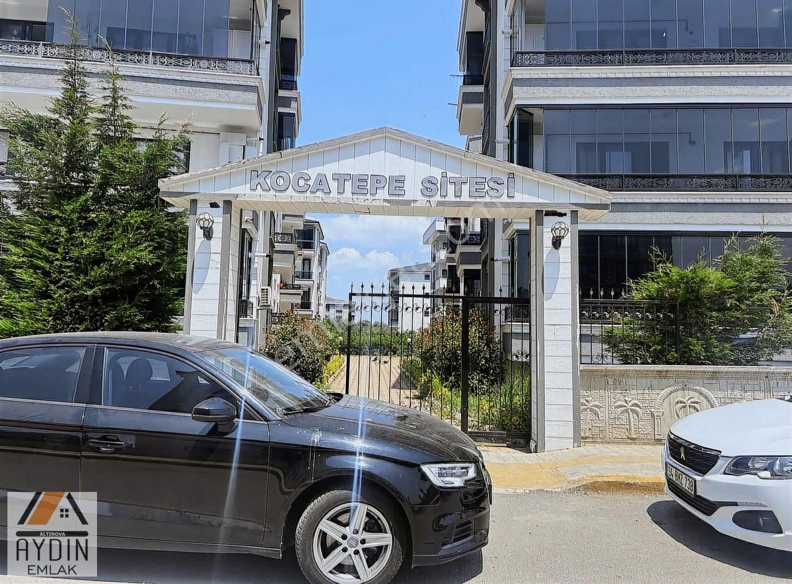 Site İçerisinde Kapalı Otoparklı 3+1 Geniş Ara Kat Daire