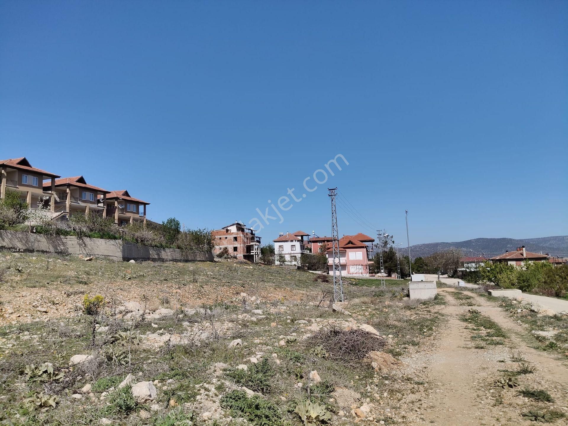 Antalya Korkuteli Yazır Köyü Muhteşem Konumda
