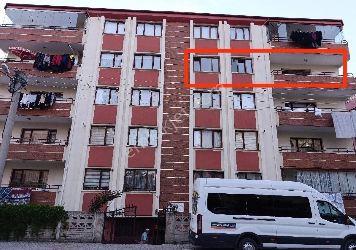 Bolu İzzet Baysal Mahallesi'nde Kiralık 3+1 Daire