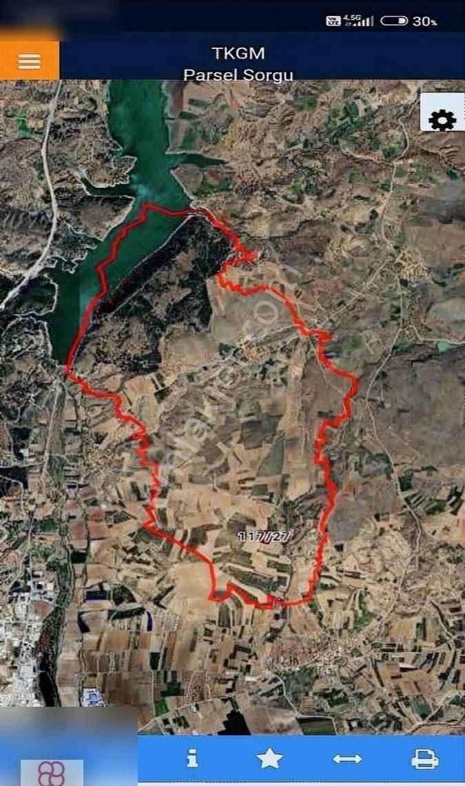 Kahramankazan Akçaörende Tamamı 13.554 M2nin 6.777 M2 Satılık