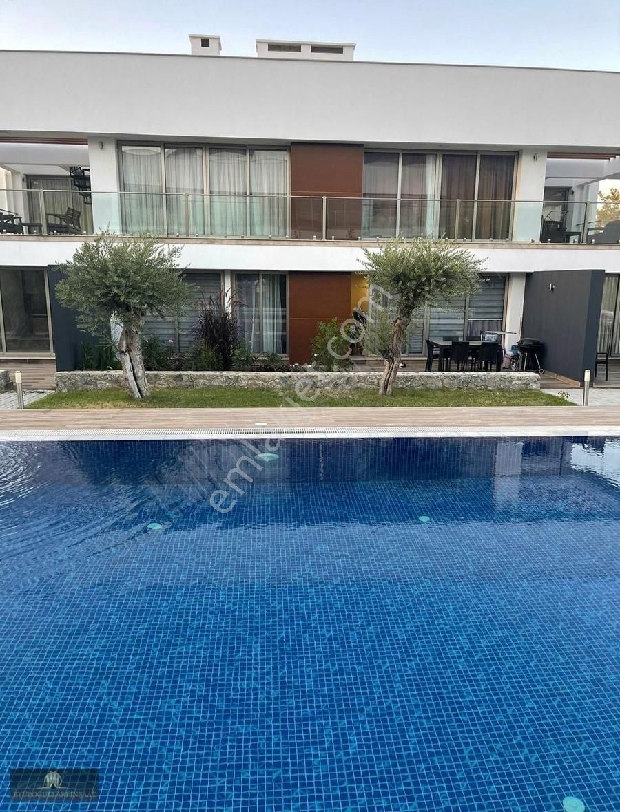 Kktc Girne Alsancak Bölgesinde 2+1 Lüx Sitede