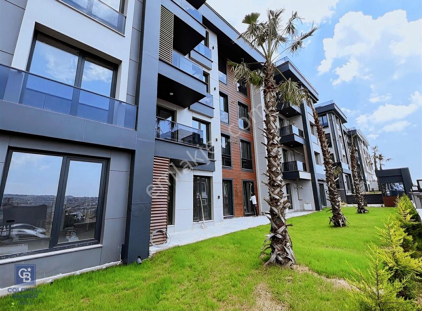 Beylikdüzü Kavaklı Yaşam Vadisi Yanı Kiralık Lüks 3+1 Bahçe Katı