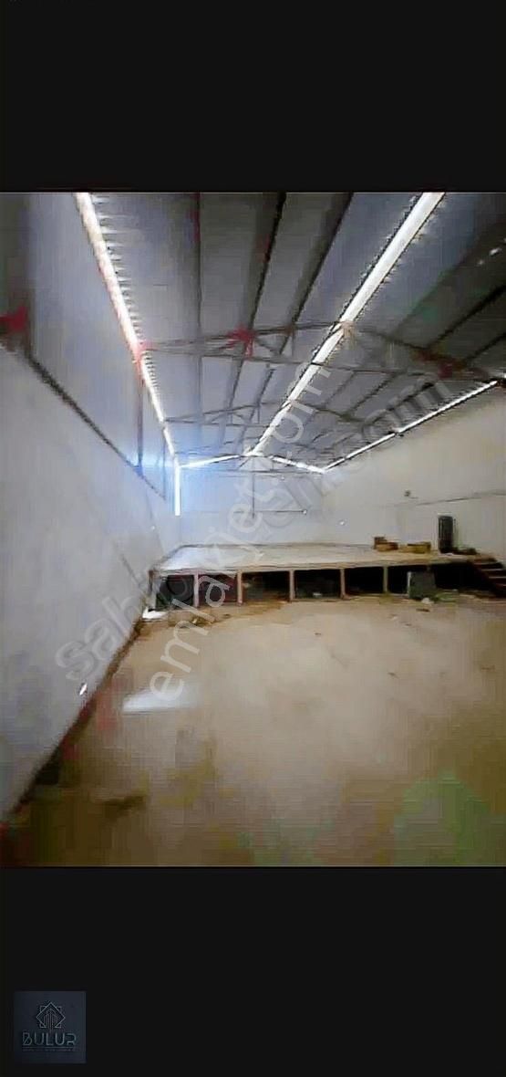 İzmir Buca Olduruk Mevki 500m2 Kiralık Depo