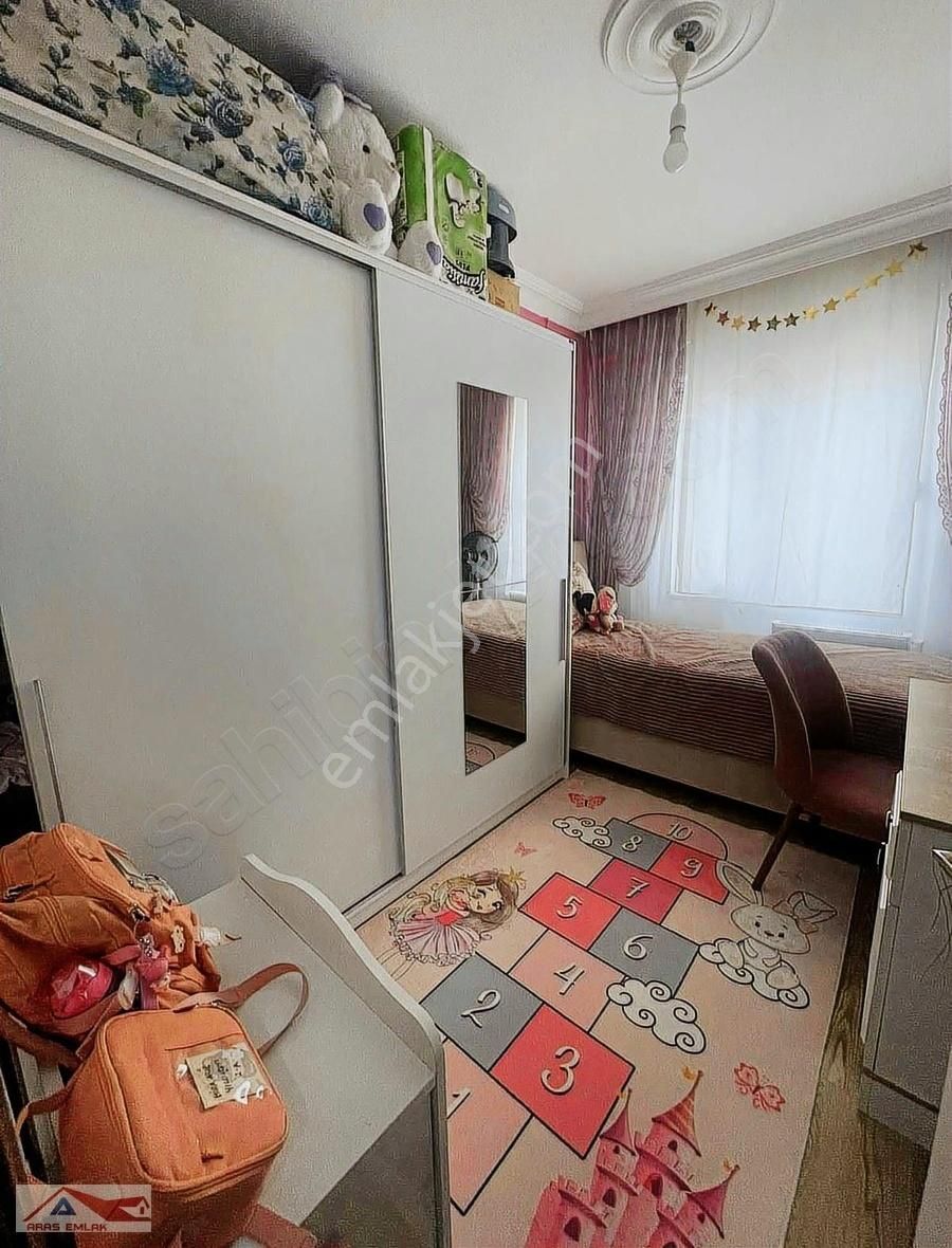 Şehrin İçinde Ferah Masrafsız 2+1 Katta Bakımlı Daire - Görsel 17