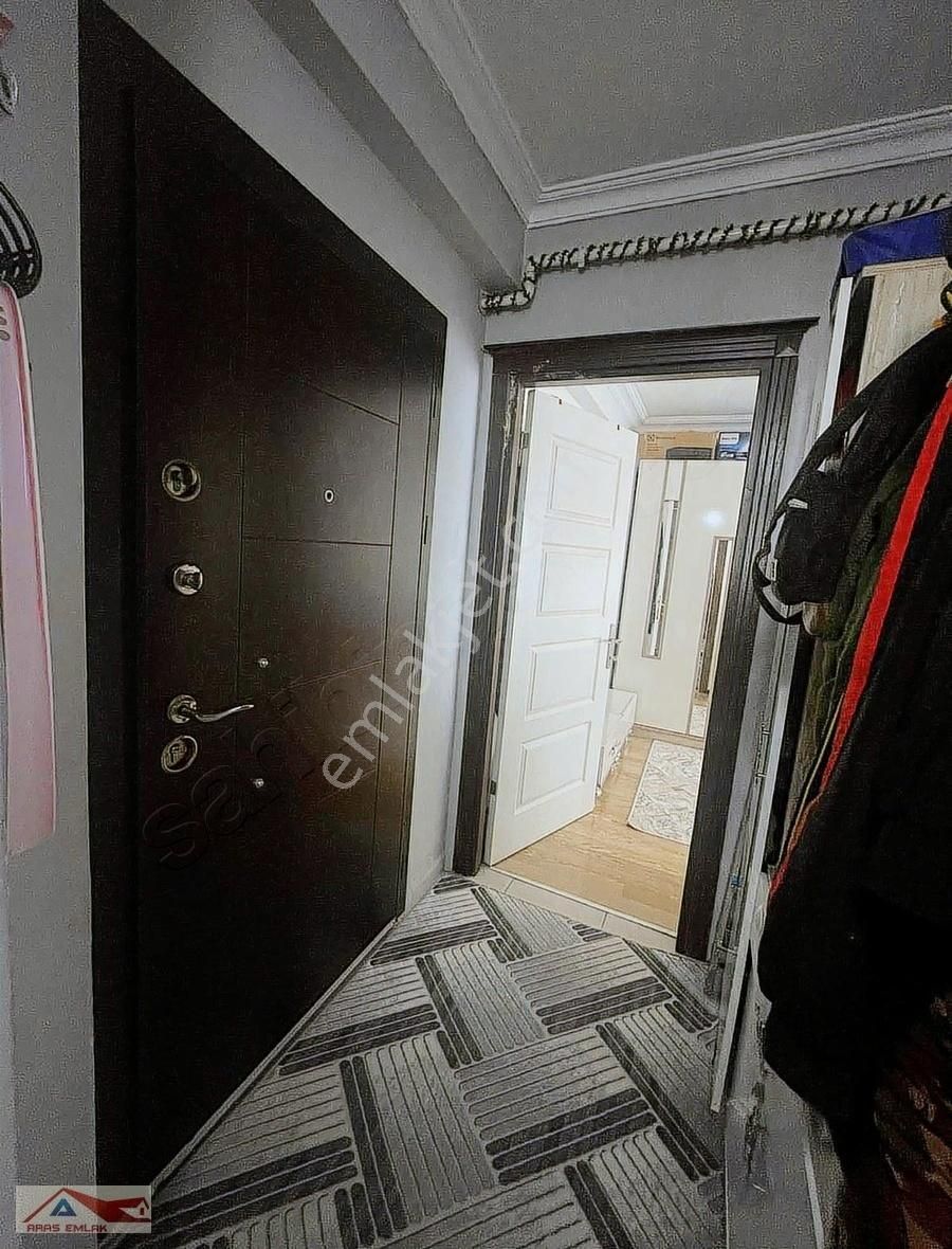 Şehrin İçinde Ferah Masrafsız 2+1 Katta Bakımlı Daire - Görsel 13