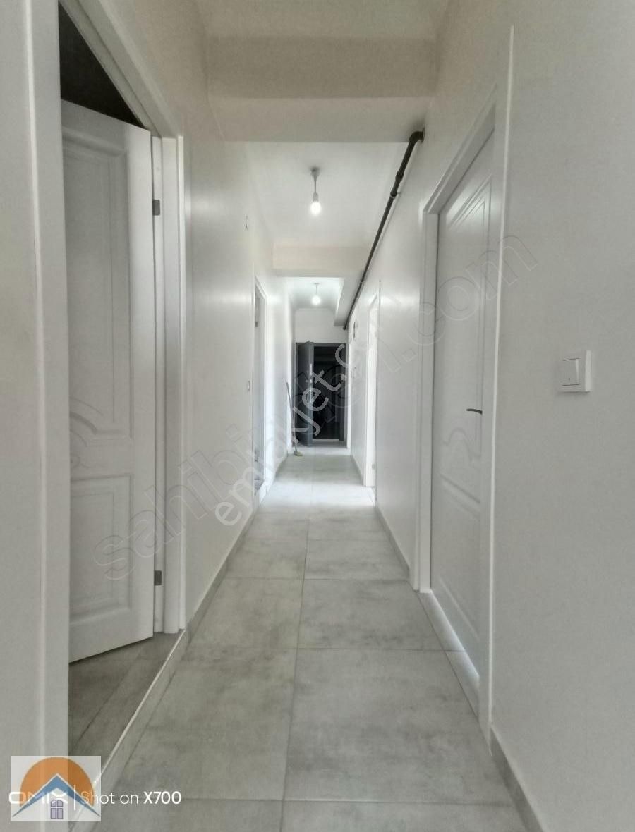 Akşemsettin Mah De Geniş Çatı Dubleks 4+1 Araç Takaslı