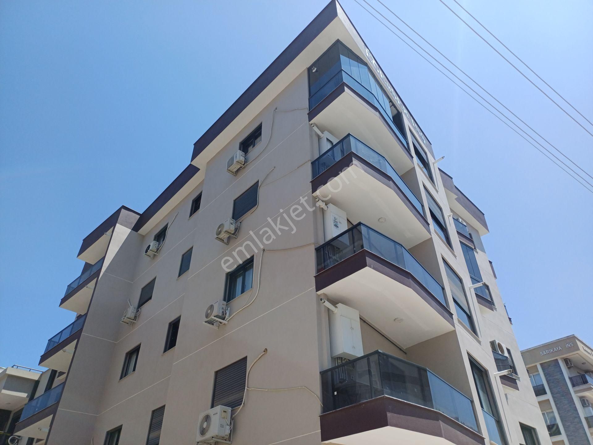 Menderes Merkezde 1+1 Doğalgazlı Asansörlü Yeni Daire İzmir