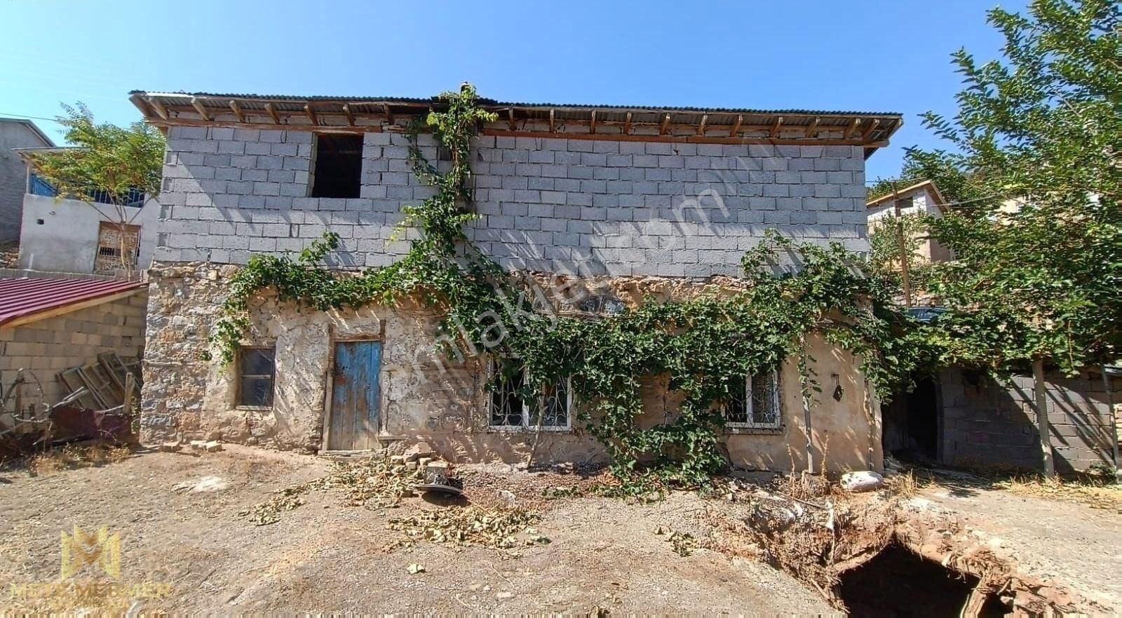 Elektrikli Sulu Bahçe Evi Mete Mermer'den