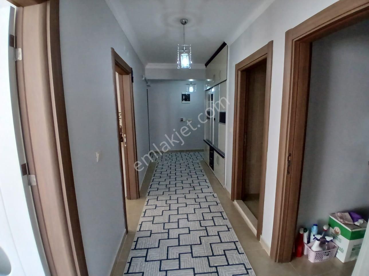 Akşehir Yarenler Mahallesinde Site İçerisinde Makascı Yapımı Ara Kat Satılık 3+1 Daire - Görsel 8