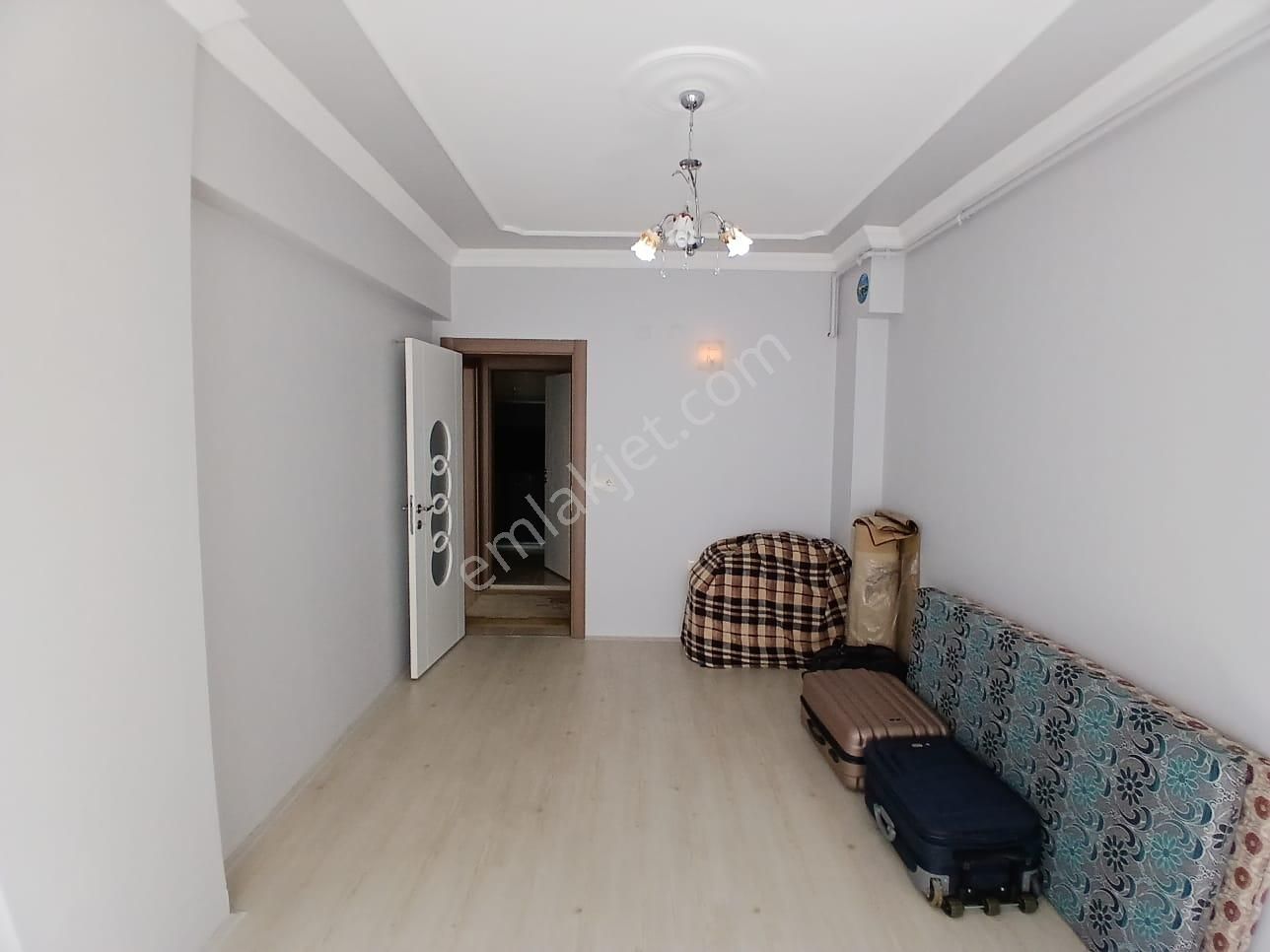 Akşehir Yarenler Mahallesinde Site İçerisinde Makascı Yapımı Ara Kat Satılık 3+1 Daire - Görsel 35
