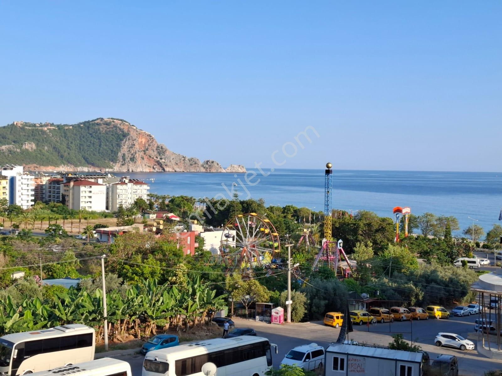 Alanya Dinek Mah. Deniz Manzaralı Eşyalı Kiralık Daire