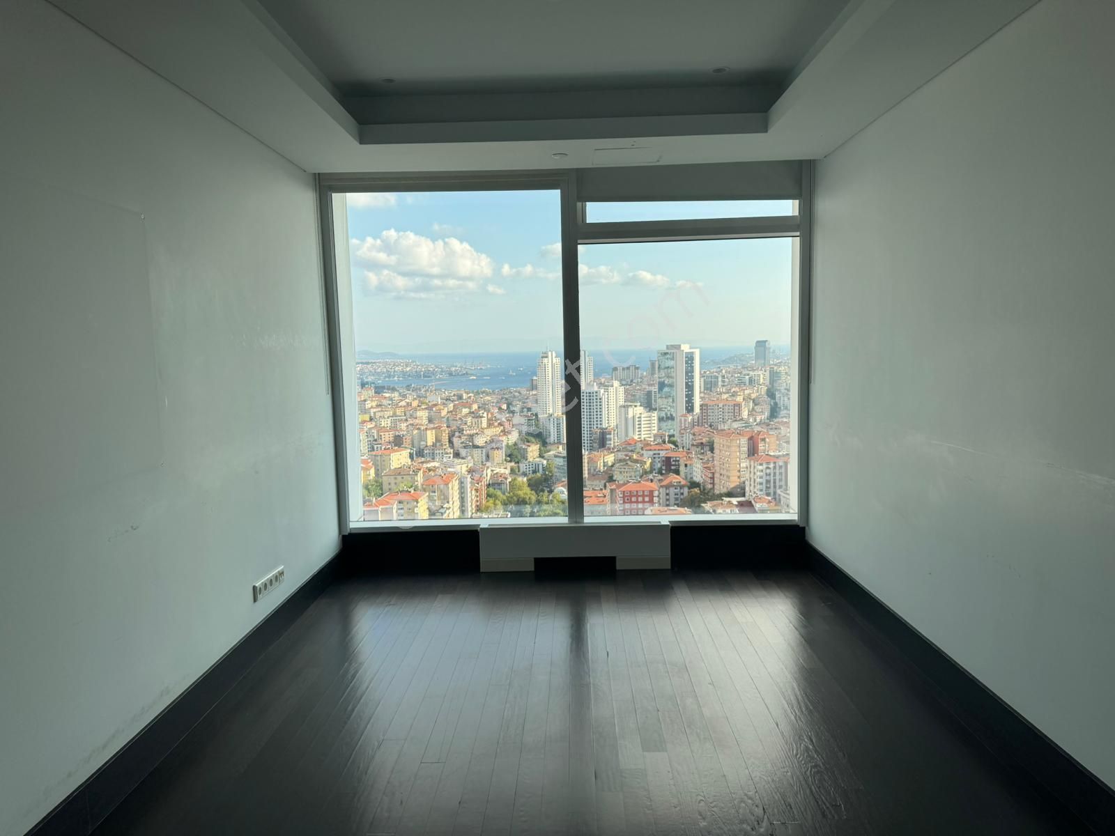 Quasar İstanbul'da Taşınmaya Hazır Kiralık Ofis - Görsel 9